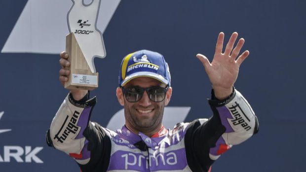 Third placed France's rider Johann Zarco of the Prima Pramac Racing celebrates after the MotoGP race of the French Motorcycle Grand Prix at the Le Mans racetrack, in Le Mans, France, Sunday, May 14, 2023. (AP Photo/Jeremias Gonzalez)