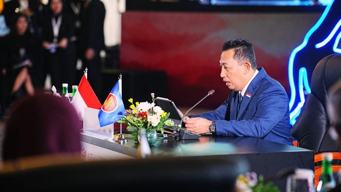 Kapolri Jenderal Listyo Sigit Prabowo memimpin Rapat Konsultasi ASEAN Ministerial Meeting On Transnational Crime (AMMTC) + 3 ke-13
