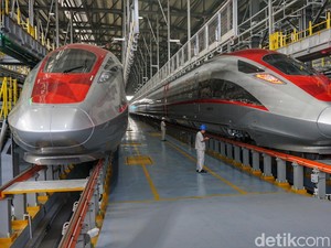 Jokowi Akan Uji Coba ke Bandung Naik Kereta Cepat Hari Ini