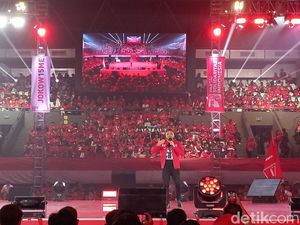 Giring Minta Maaf Buntut Upaya Kader Pakaikan Jaket PSI ke Gibran