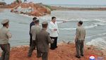 Aksi Kim Jong Un Turun ke Sawah, Mau Apa?