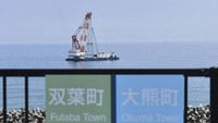 Namun rencana pelepasan air dari tangki Fukushima Daiichi ditentang komunitas nelayan lokal. Mereka mengeluhkan, bisnis dan mata pencaharian mereka bisa mengalami kerugian besar. Negara-negara tetangga seperti Cina dan Korea Selatan dan negara-negara Kepulauan Pasifik juga telah menyampaikan kekhawatiran mereka tentang masalah keamanan habitat laut.  