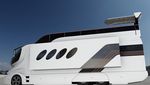 Foto Mobil Liburan Keren dengan Rooftop, Lebih Mahal dari Bus Double Decker