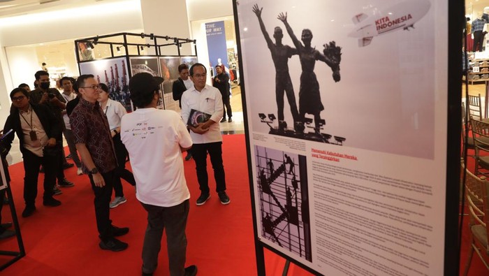 Pameran Foto Membangun Jembatan Masa Depan Meriahkan HUT RI Meriahkan HUT RI ke-78, Populi Indonesia Maju (IPOP) dan Pewarta Foto Istana menggelar pameran bertajuk,