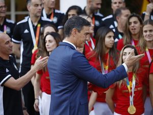 PM Spanyol Kecam Aksi Memalukan Presiden RFEF: Maaf Saja Tak Cukup!