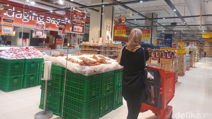 Pelanggan Ini Puas Beli Anggur Murah Meriah di Transmart Full Day Sale