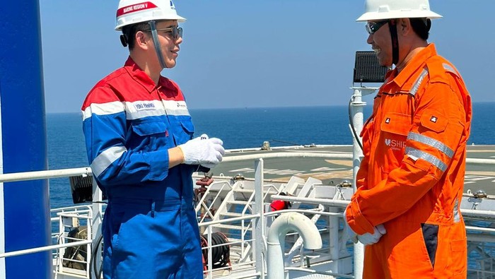 Pertamina Pakai Kapal Dual Fuel Pertama di RI
