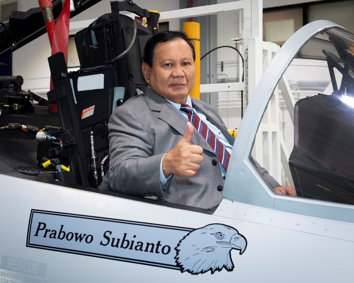 Pesawat tempur Boeing F-15EX Pesawat tempur Boeing F-15EX dan Menhan Prabowo Subianto