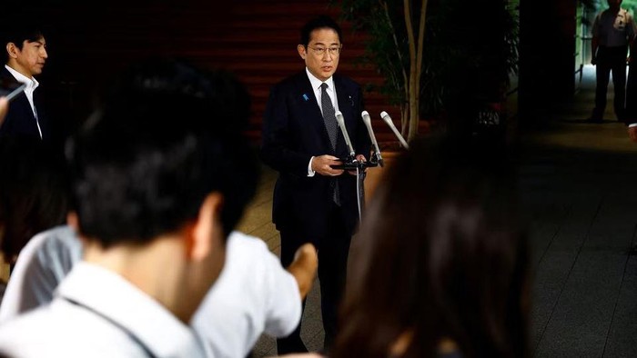 Japanese Prime Minister Fumio Kishida answers questions from journalists upon his arrival to Prime Ministers Office on August 22, 2023, in Tokyo, Japan. Rodrigo Reyes Marin/Pool via REUTERS