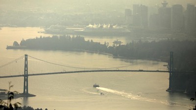 Potret Kota Vancouver Berselimuti Asap Kebakaran Hutan