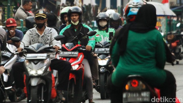 Potret Pemotor +62 Nggak Kapok-kapok Lawan Arah