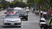 Dari bandara, Thaksin akan dibawa ke Mahkamah Agung, diberikan surat perintah penjara dan ditahan. Sekian lama absen dari negara tersebut, Thaksin tetap menjadi politisi Thailand yang paling berpengaruh dan kontroversial di zaman modern. REUTERS/Chalinee Thirasupa  