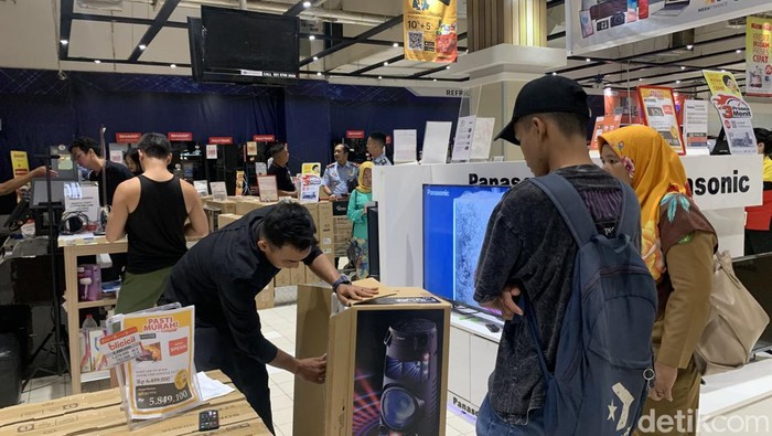 Promo Full Day Sale di Tranmart Plaza Medan Fair (Kartika Sari/detikSumut)