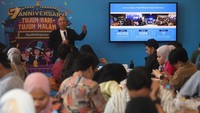 Perayaan Ketujuh Jenius menghadirkan program 7 hari 7 malam #jadilebihjenius dengan beragam penawaran spesial dan terus berkomitmen menghadirkan layanan finansial yang lengkap dan relevan bagi masyarakat digital savvy melalui proses kokreasi dan kolaborasi di usianya yang genap tujuh tahun. 