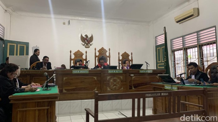 Suasana sidang tuntutan kurir sabu 20 kg di  PN Medan. (Raja Malo Sinaga/detikSumut)