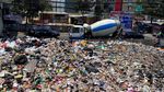 Potret Tumpukan Sampah di Kolong Jembatan Tol Buahbatu Bandung