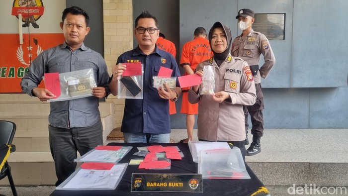 Ungkap kasus penipuan bermodus tawaran pinjaman lunak di Polda DIY, Selasa (22/8/2023).