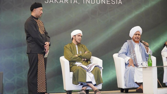 Up Close and Personal Habib Umar
