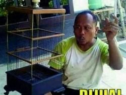 10 Jokes Bapak-bapak yang Garing Tapi Bikin Nyengir