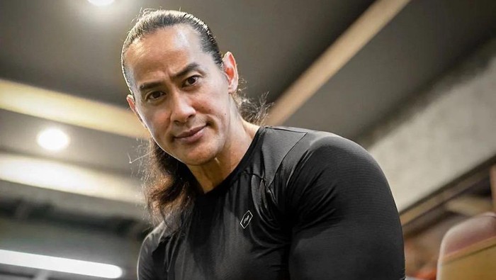 Rekomendasi Latihan ala Ade Rai Buat yang Mau Konsisten Olahraga di 2025