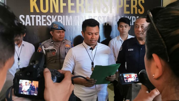 Polisi mengungkap kasus TPPO di Balikpapan, Kaltim, seorang wanita yang menjual temannya sendiri.