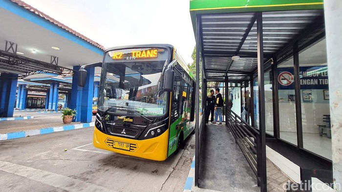 Bus Trans Jatim Koridor II Mojokerto-Surabaya