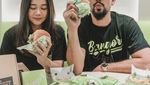 Doyan Kopi, Ini Momen Denny Sumargo saat Ngopi Bersama Istri