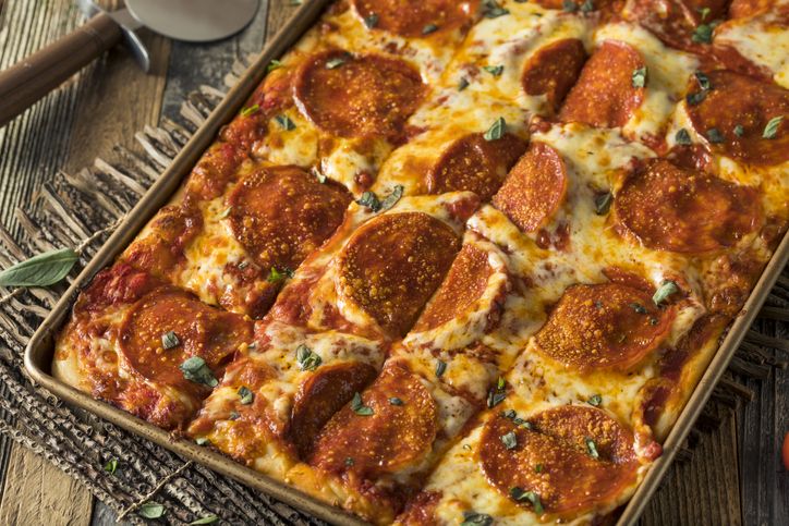 Enak dan Unik! 7 Jenis Pizza Populer Selain Neapolitan dan New York Pizza