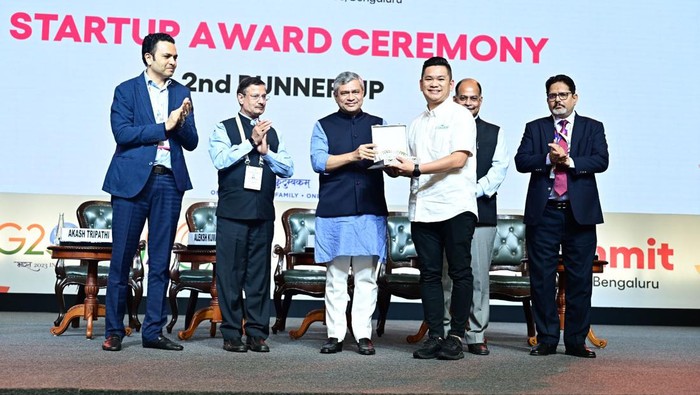 Eratani Raih Penghargaan di G20 Digital Innovation Alliance Summit Eratani, perusahaan agritech terkemuka dari Indonesia berhasil meraih predikat Top 3 Best Agritech in the World di acara G20 Digital Innovation Alliance Summit, di Bangalore, India.