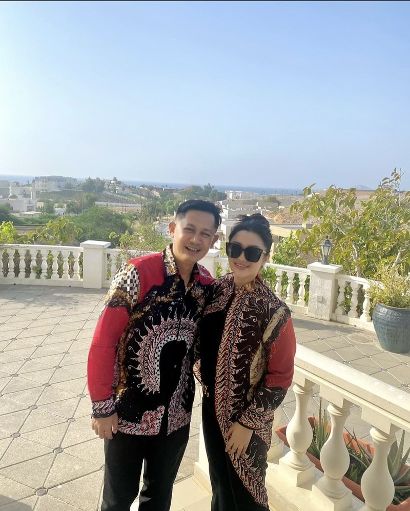 Fitri Carllina 2