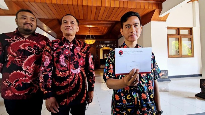Gibran terima undangan langsung dari orang kepercayaan Bambang Pacul