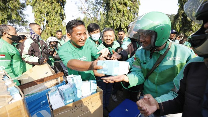 Polusi udara mengganggu kesehatan juga aktivitas. Grab Indonesia membagikan 125 ribu masker untuk mitra pengemudi dan penumpang di Jabodetabek.