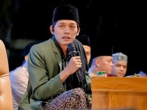 Sosok Gus Iqdam Ulama Pencetus Istilah Dekengan Pusat