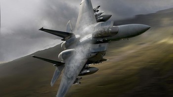 Ilustrasi F-15EX dengan full payload. Foto: Boeing