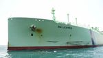 Kapal Angkut Gas Alam Kembali Berlayar Setelah Tabrakan di Terusan Suez Kapal Angkut Gas Alam Kembali Berlayar Setelah Tabrakan di Terusan Suez