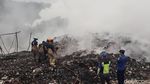 Penampakan Kepulan Asap Kebakaran TPA Sarimukti