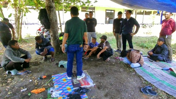 komplotan penjudi antarkota di bondowoso diamankan