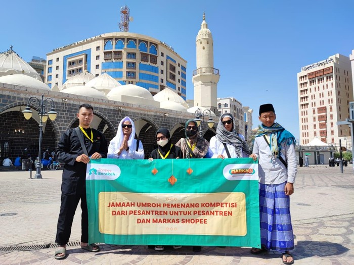 Mitra Shopee Berangkat Umrah