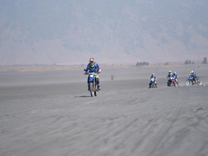 Sensasi Gila Naik Yamaha WR 155 R di Trek Pasir Bromo