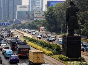 Polisi Buka Tutup Sudirman-Thamrin Saat Iring-iringan Presiden-Wapres