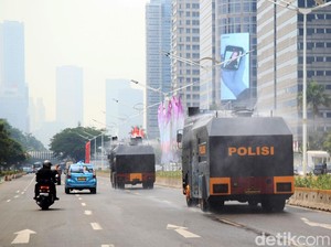 4 Arahan Mendagri Atasi Polusi Udara: WFH hingga Siram Jalan