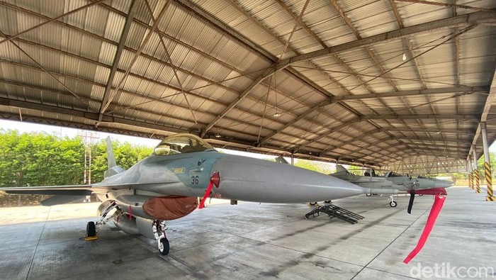 Pesawat tempur jenis T-50i Golden Eagle di Skadron Udara 15 Tempur di Pangkalan Udara TNI AU Lanud Iswahyudi, Jawa Timur (Wildan/detikcom)
