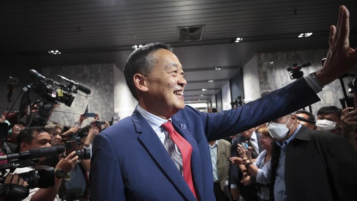 Pheu Thai political partys Srettha Thavisin reacts as he attends a press conference after Thailands parliament voted in favor of his prime ministerial candidacy, at the party headquarters in Bangkok, Thailand, Tuesday, August 22, 2023. (AP Photo/Wason Wanichakorn)