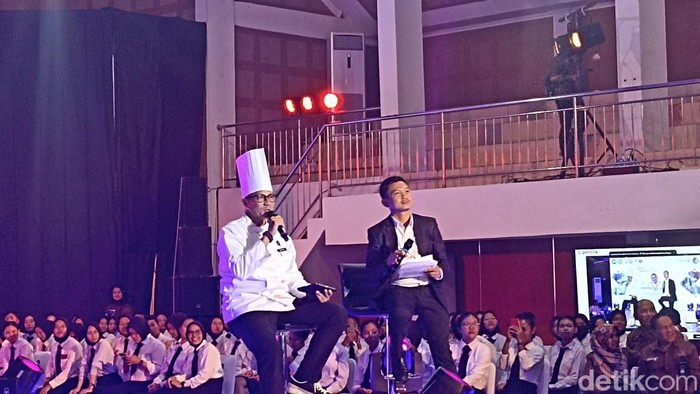 Menparekraf Sandiaga Uno saat mengisi kuliah umum di Poltekpar Makassar, Sulawesi Selatan (Sulsel).