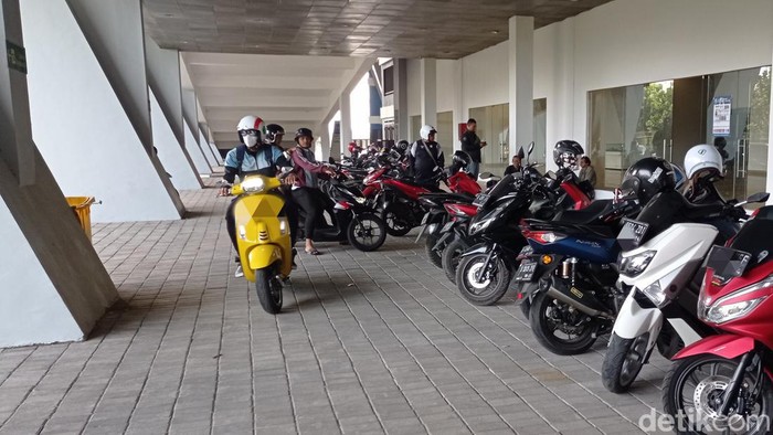 Sepeda motor para pemain Persib Bandung.