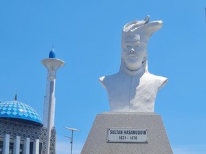 11 Patung Pahlawan Asal Sulsel yang Ada di Pantai Losari beserta Profilnya