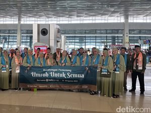 Barakallah! dailygroup Terbangkan 20 Konsumennya Umrah ke Tanah Suci
