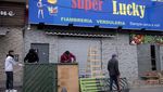 Antisipasi Penjarahan, Toko-toko di Argentina Dipasang Pintu Logam