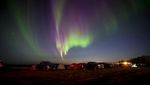 Aurora Borealis Sambut Pengungsi Kebakaran Hutan di Kanada