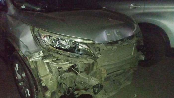 Honda CR-V dikemudikan pria bernama Naim Gani Bin H Abd Gani (45) di Kabupaten Bulukumba, Sulawesi Selatan (Sulsel) menabrak pengendara motor bernama Asdar (31) hingga tewas.